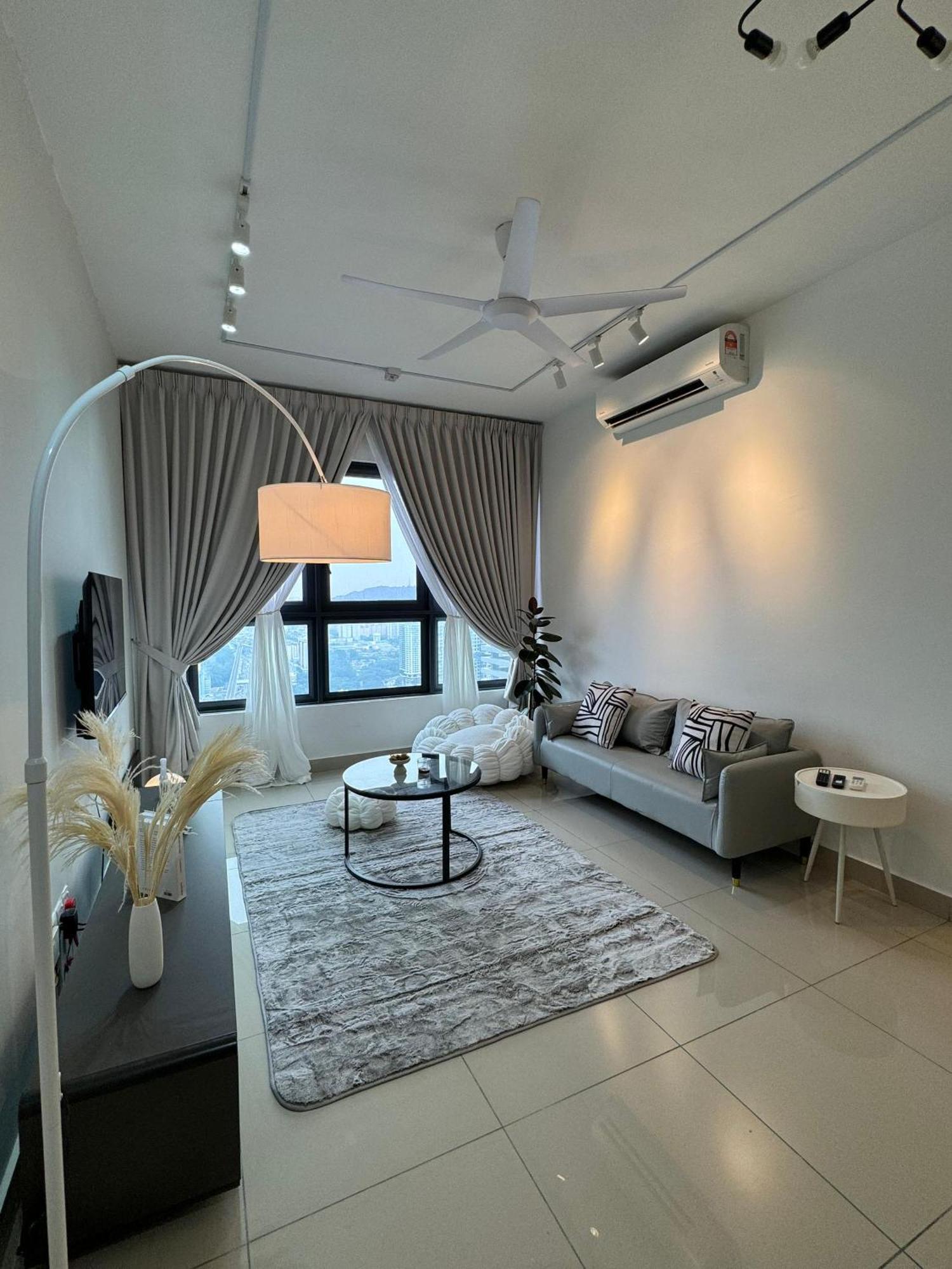 Roombnb Mvertica Asrama