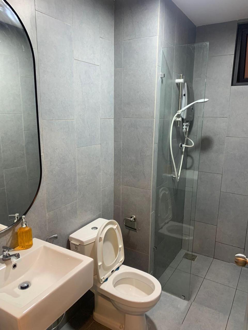 Roombnb Mvertica Asrama *