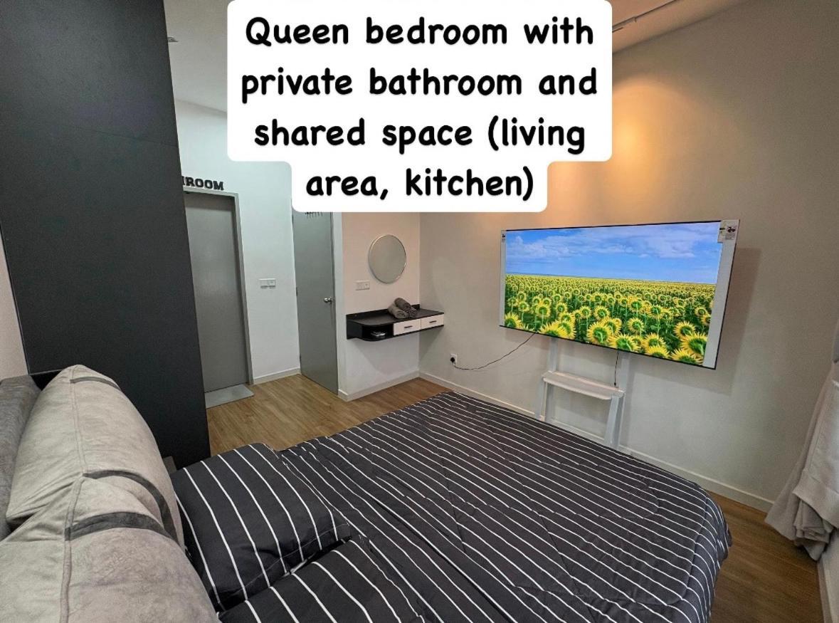 Asrama Roombnb Mvertica *