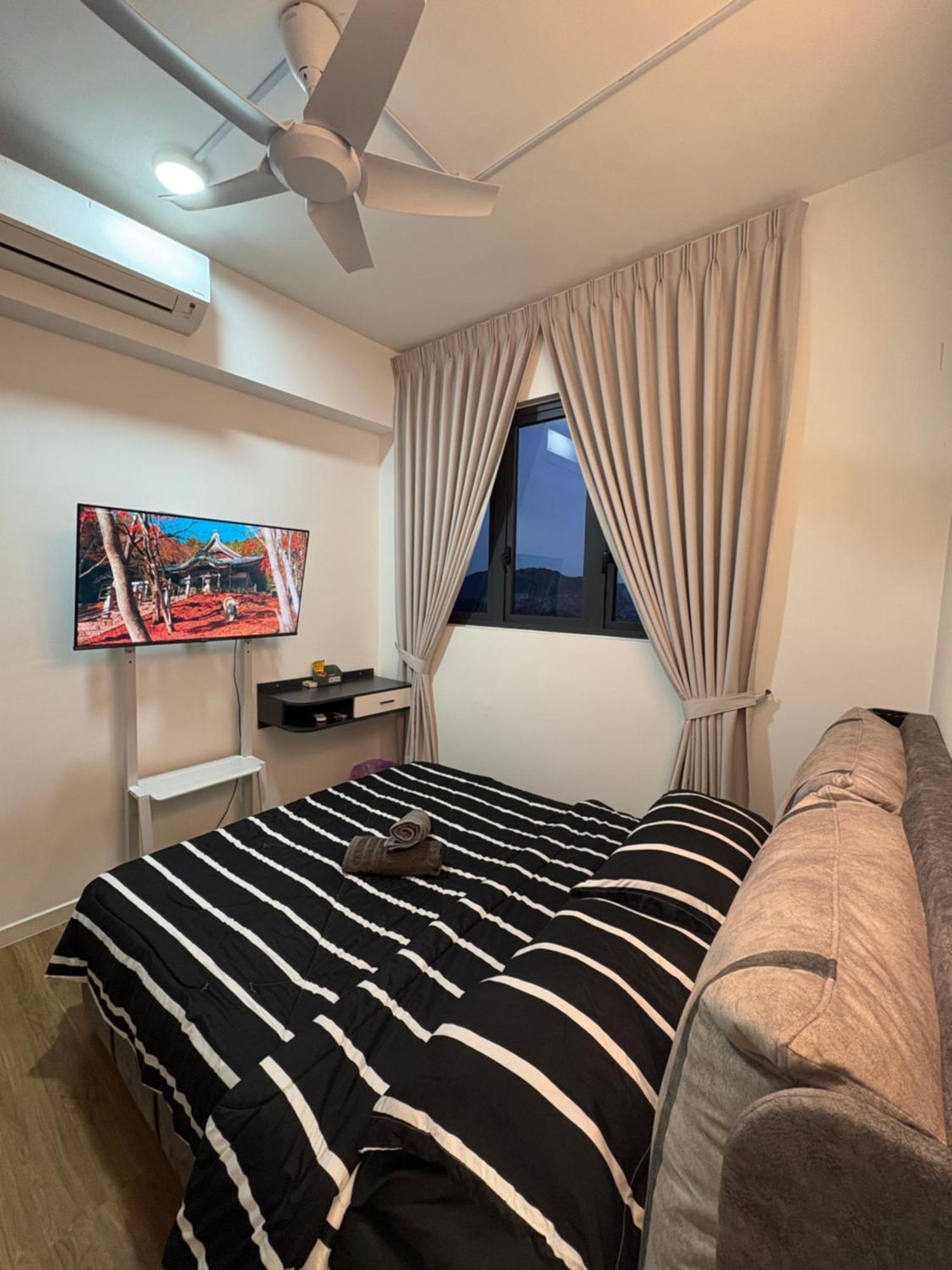Roombnb Mvertica Asrama *